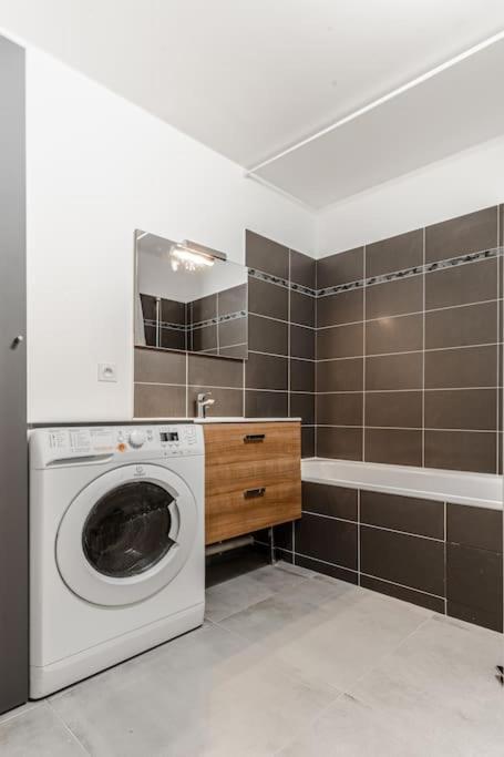 Appartement Moderne - Disneyland & Val D'Europe Chessy  Exterior foto